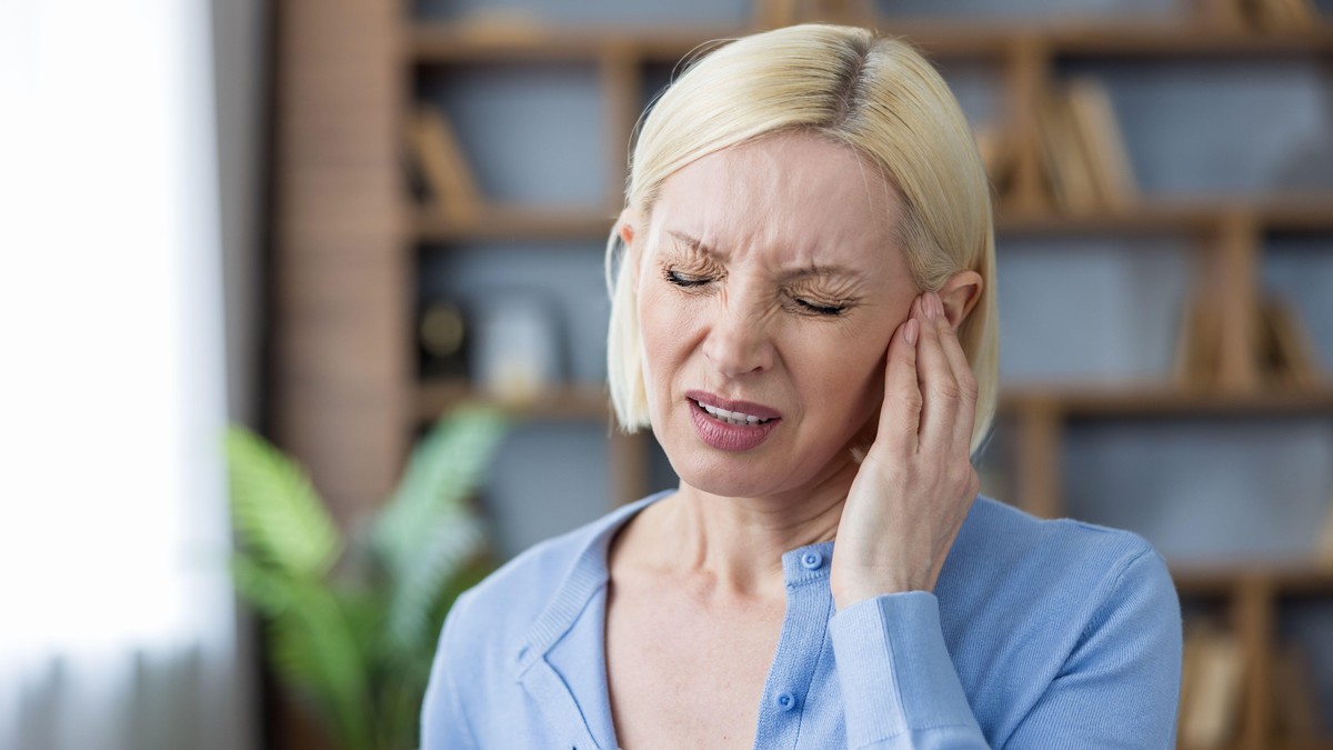 Tinitus može biti simpom menopauze