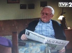 Pyrkosz prawicowcem? Czyta endecką prasę