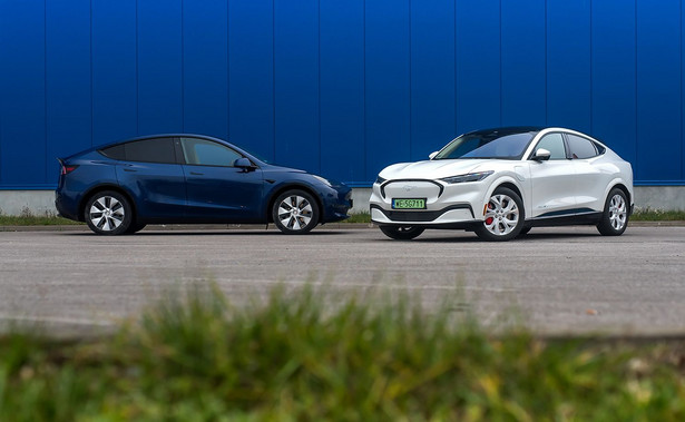 Tesla Model Y i Ford Mustang Mach-E