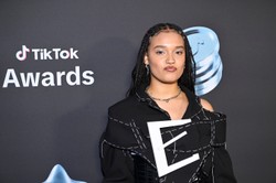 Niezła wpadka Sary James. Nie wie, w której jest klasie