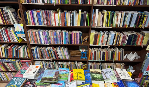 McDonald's donirao 150 knjiga biblioteci u Bavaništu