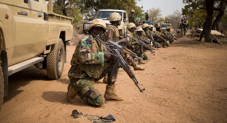 Des soldats su Niger