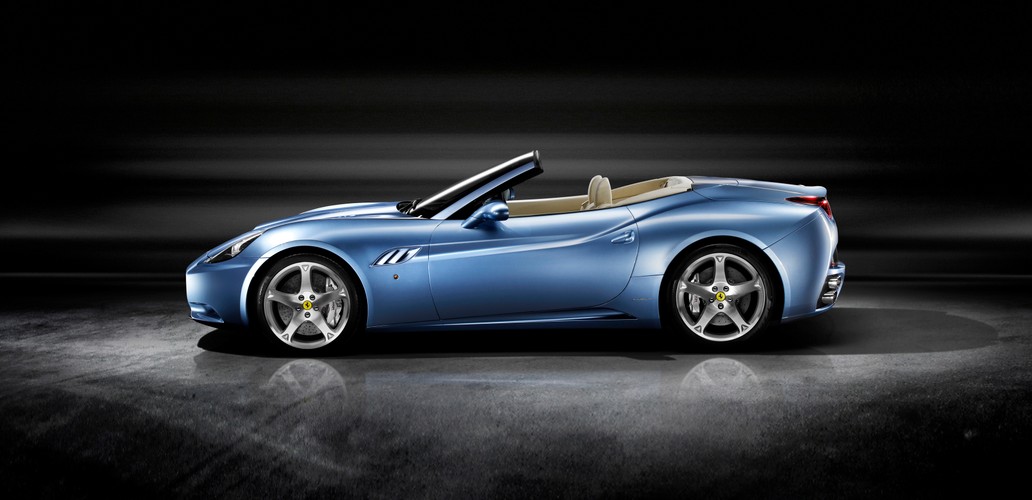 Kufer z otwartym dachem mieści 260 litrów