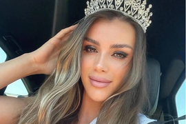 Mis Balkana (27) krenula da BEŽI OD POLICIJE pa pala sa nadvožnjaka DIREKTNO NA KOLOVOZ i poginula na mestu - ovo je zvanična verzija policije, ali LJUDI SUMNJAJU i kažu da je to NEMOGUĆE