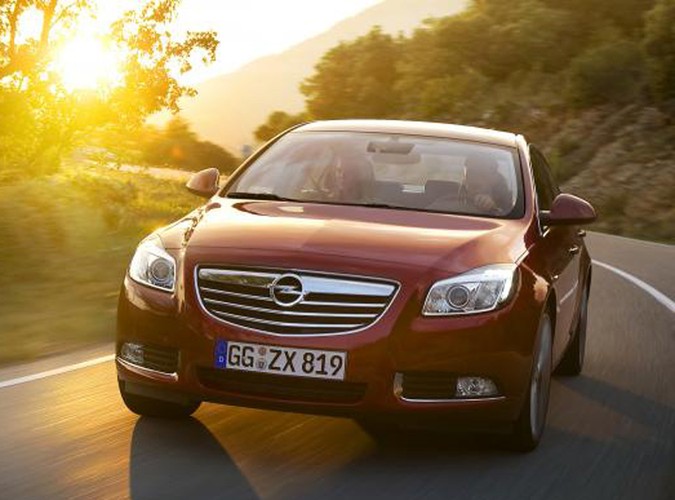 Przeczyta dla Ciebie znaki drogowe, uchroni od wypadku, a kiedy kopniesz gaz do dechy zmieni się w drapieżnego wampa