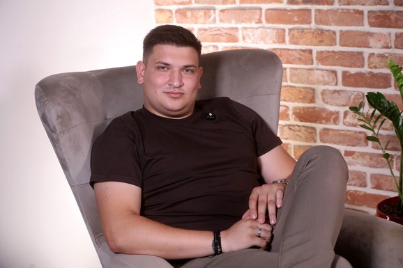 TO JE NAJGORI PERIOD U MOM ŽIVOTU Pobednik Pinkovih zvezda o smrti mame: "Ona je moj anđeo čuvar, trebalo mi je hrabrosti da sve izguram" (VIDEO)