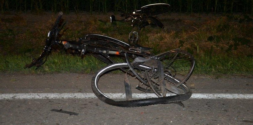 Samochód uderzył w grupę rowerzystów. Kierowcy grozi 8 lat