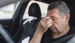 Seniorzy stracą prawo jazdy w 2025? Decyzja zapadła. Oto nowe zasady