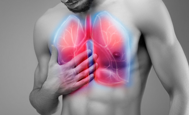 Trzeszczenie w płucach może świadczyć o poważnej chorobie