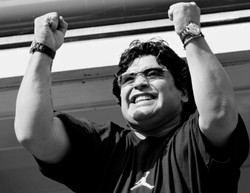 Diego Maradona nie żyje