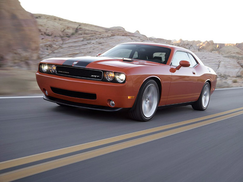 Chicago 2008: Dodge Challenger SRT8 w akcji (video)