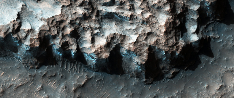 Powierzchnia Marsa na zdjęciach z HiRISE