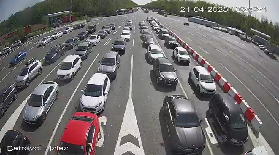 Gužve na Batrovcima - izlaz iz Srbije