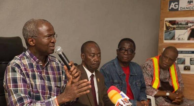 Minister of Power, Works and Housing speaking to the Journalists during the signing of the Fashola signs N4.34 billion MoU with Dangote to rebuild Apapa Wharf Road