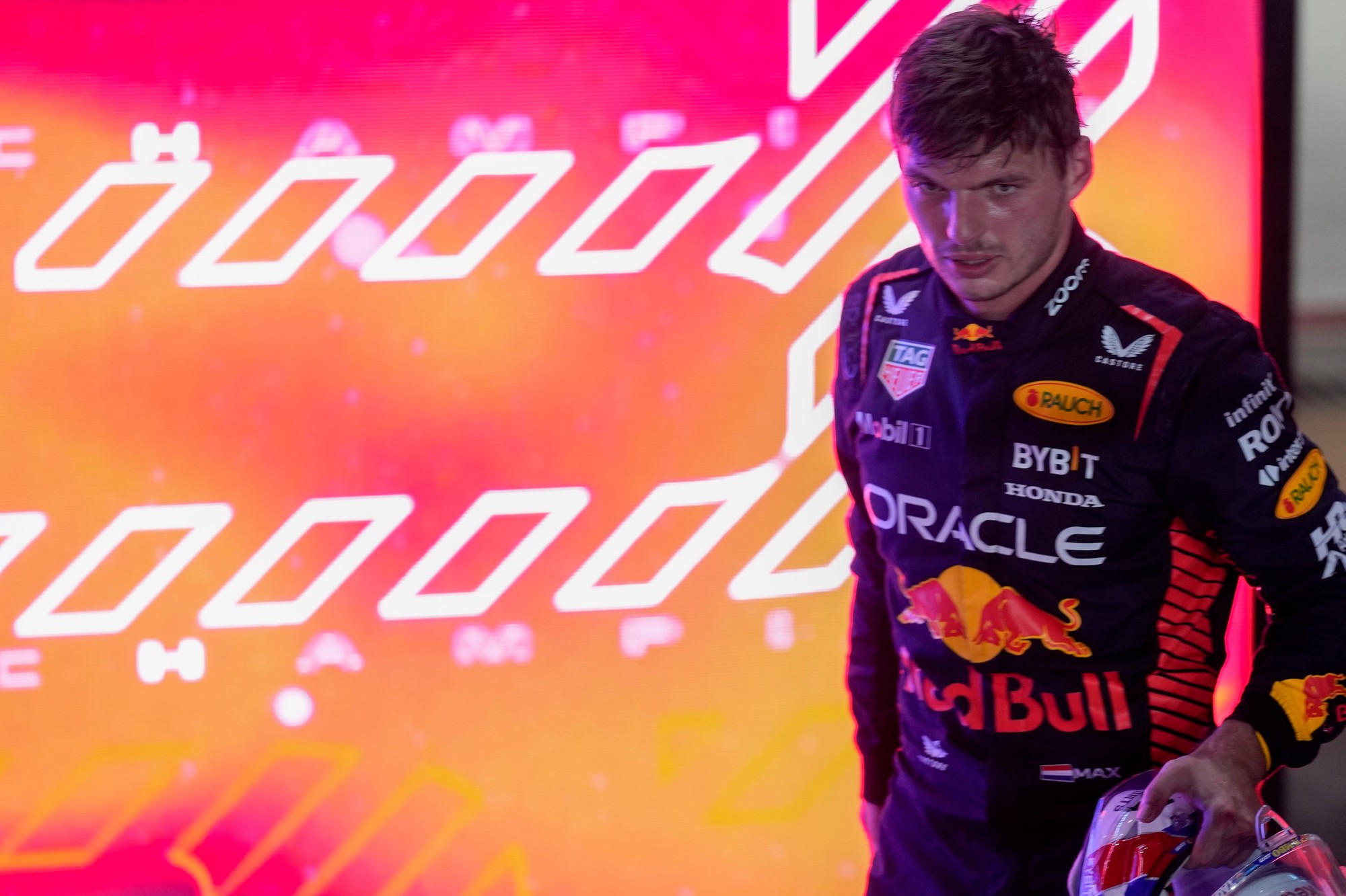 Holanďan Max Verstappen z tímu Red Bull.