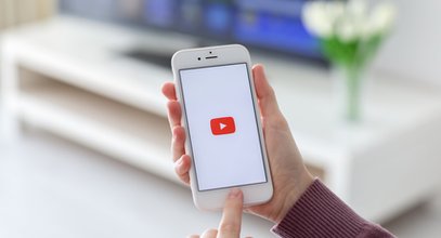 Unia Europejska ostrzega YouTube i TikTok. W tle poważne zarzuty