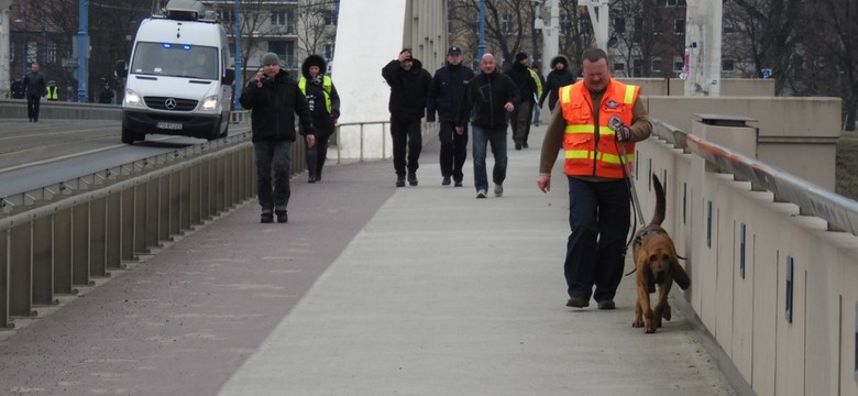 Poznań: szukali Ewy Tylman z wykorzystaniem psów tropiących