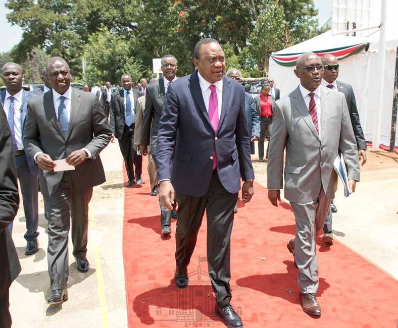 Chief Justice David Maraga criticised for accompanying Uhuru in launch of development projects in Kisii 