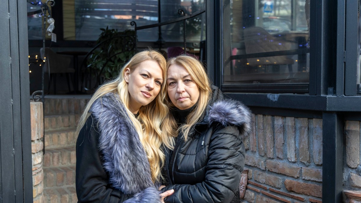 Kristina Đurić sa majkom  i Snežanom