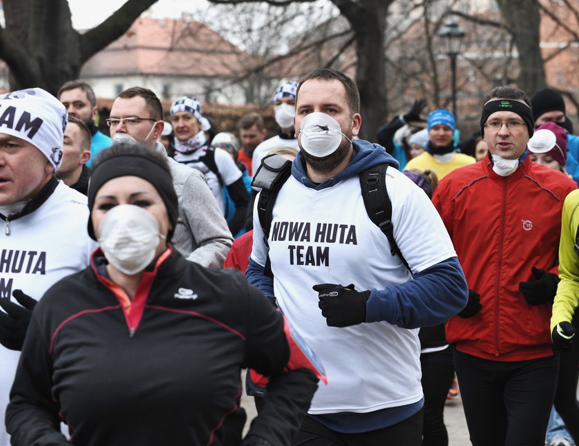 W zimie zanieczyszczenie powietrza w Krakowie przekracza normy nawet o kilkaset procent