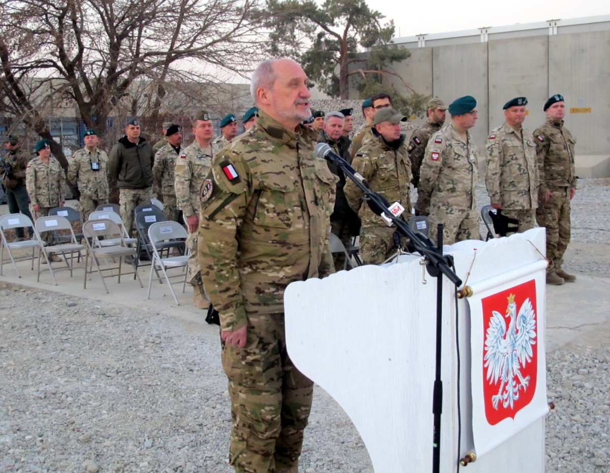 Minister obrony narodowej Antoni Macierewicz