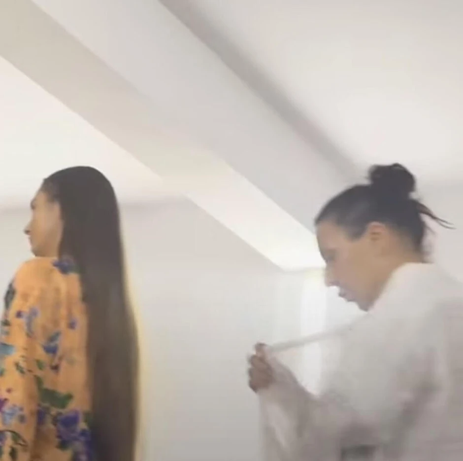 Gudelji u crkvi u Španiji