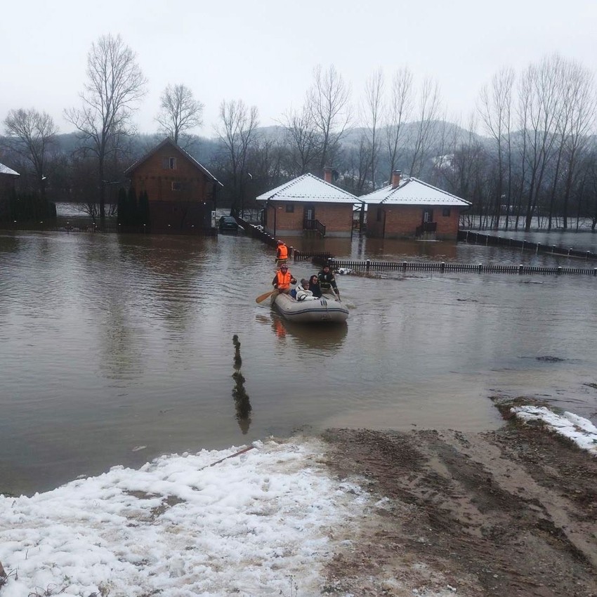 Spasavanje Ljubovija