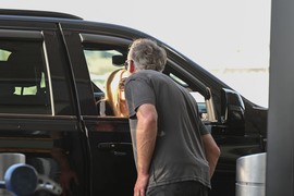 Desio se NAJŠOKANTNIJI I NAJNEOČEKIVANIJI RAZVOD: Pevačica i fudbaler stavili TAČKU NA BRAK posle 10 godina i troje dece, a do juče je delovalo da im CVETAJU RUŽE