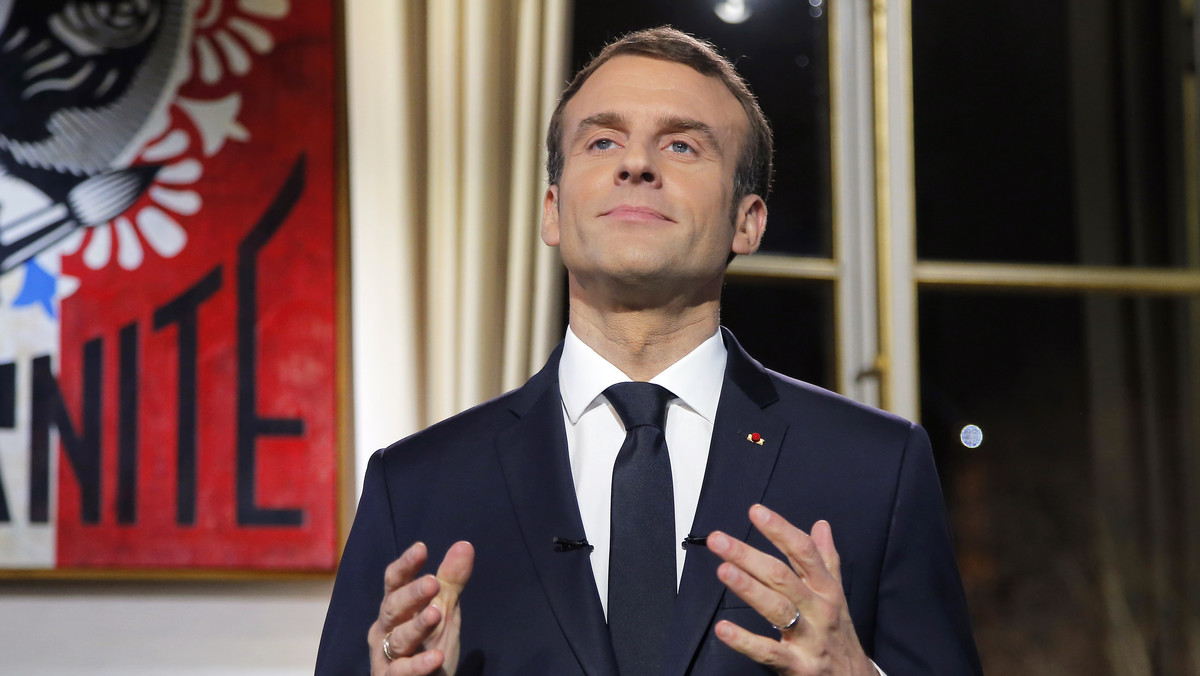 Trzy czwarte Francuzów jest niezadowolonych z rządów prezydenta Emmanuela Macrona - wynika z sondażu Odoxa i Dentsu Consulting dla dziennika "Le Figaro". Francuzi oczekują od rządu polityki, która zwiększy dochody gospodarstw domowych.