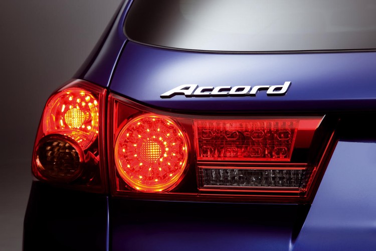 Najnowszy accord tourer poszedł w kierunku wyglądu