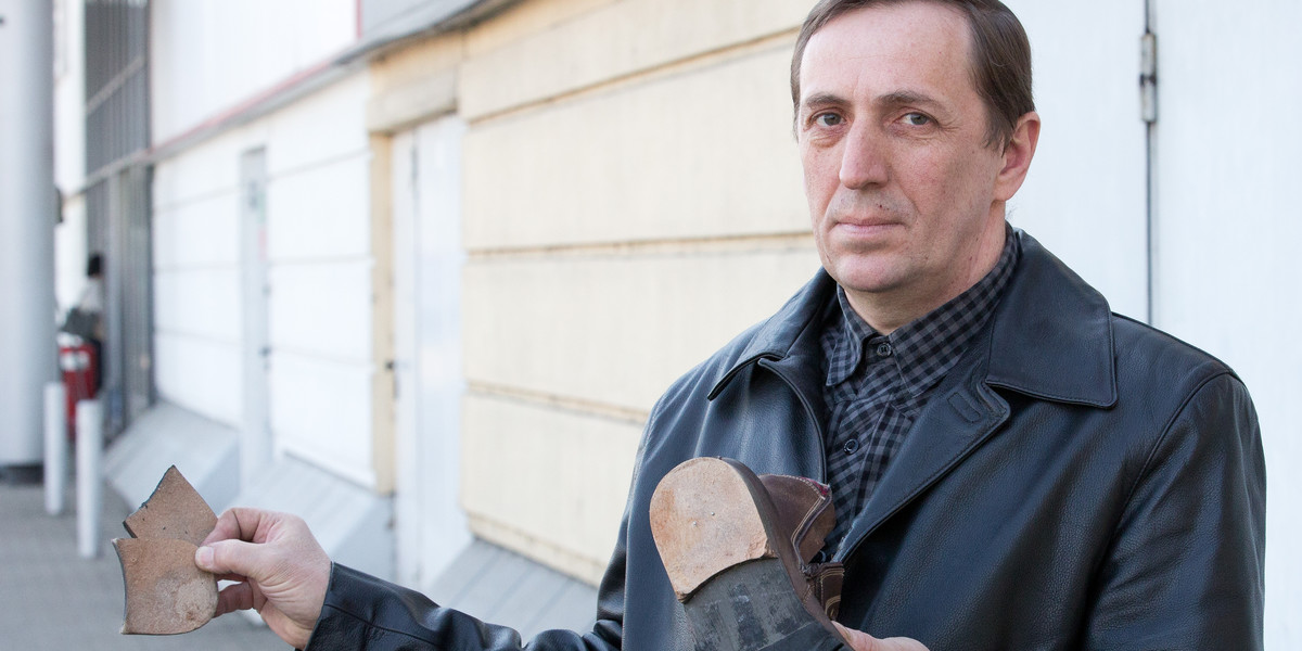 Wiesław Stefczyk kupił buty z papierowymi podeszwami