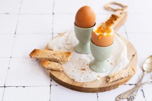 Nie każde jajko jest tak samo zdrowe. Ten rodzaj dietetycy wskazują najczęściej