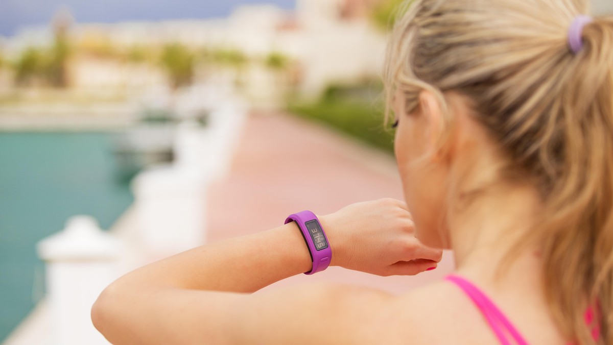 Smartband – inteligentne opaski dla aktywnych | Newsweek