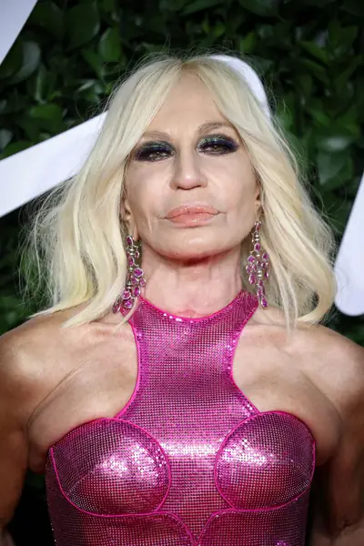 Donatella Versace na Fashion Awards 2019 / SplashNews.com / East News