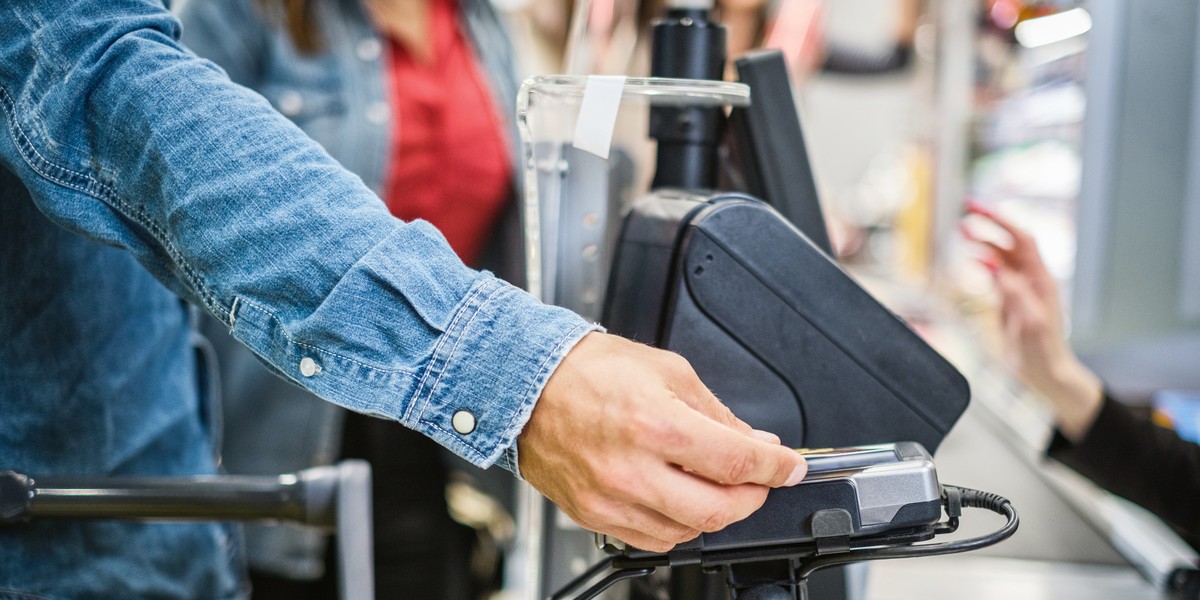 Zniesienie zerowego VAT-u na żywność może podnieść wskaźnik inflacji niemal o 1 pp.