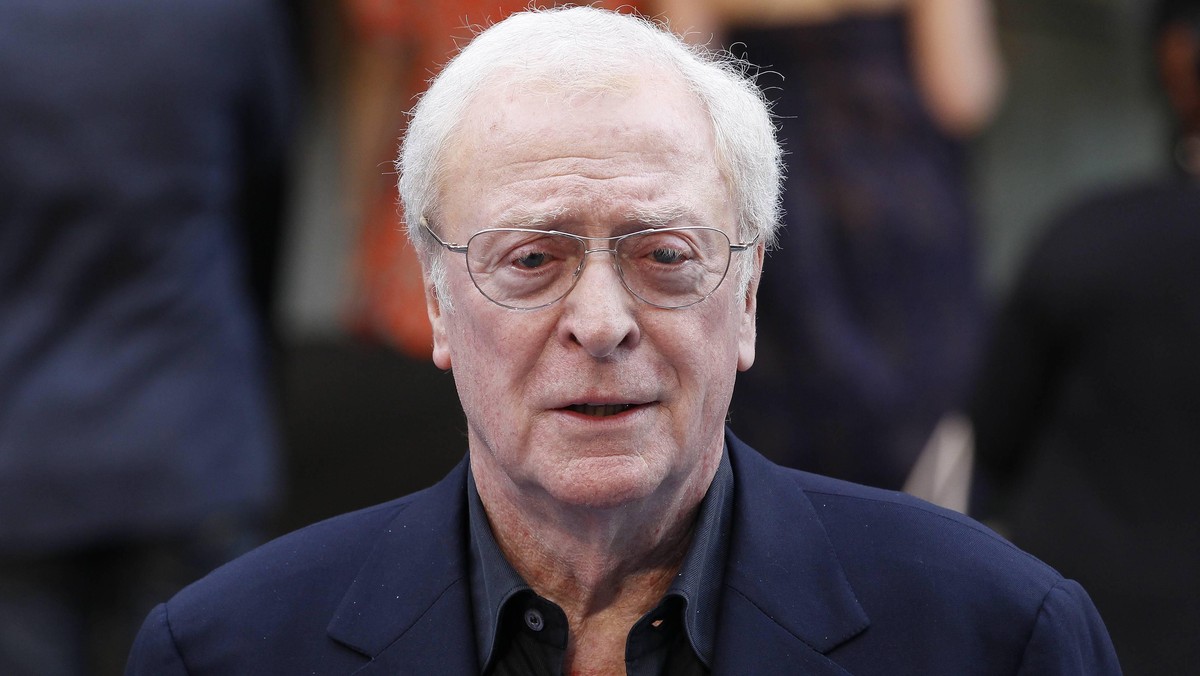 Słynny brytyjski aktor sir Michael Caine wyznał ostatnio, że pomógł swojemu nieuleczalnie choremu ojcu odejść z tego świata, nakłaniając lekarzy, by podali mu śmiertelną dawkę leku.