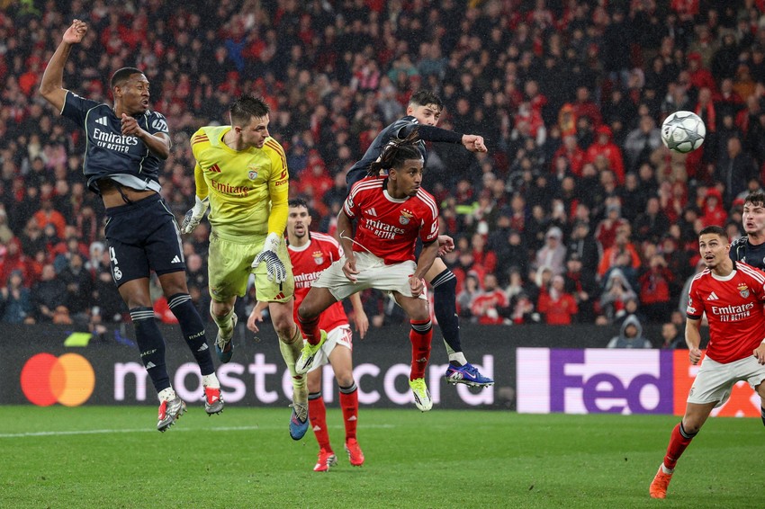 Savršen udarac glavom golmana Trubina | Foto: MIGUEL A LOPES/EPA/Shutterstock