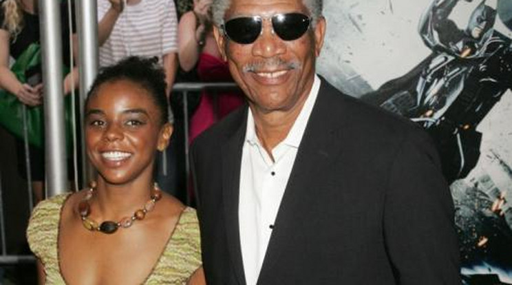 25 késszúrással ölték meg Morgan Freeman unokáját