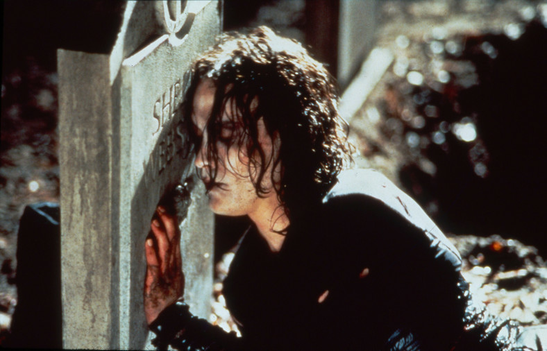 Brandon Lee na planie filmu "Kruk"