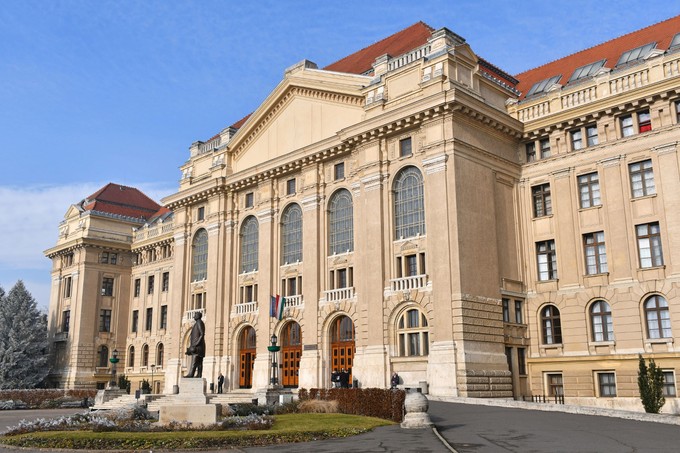 Kanadai Molekuláris biológust tüntettek ki a Debrecen Díjjal