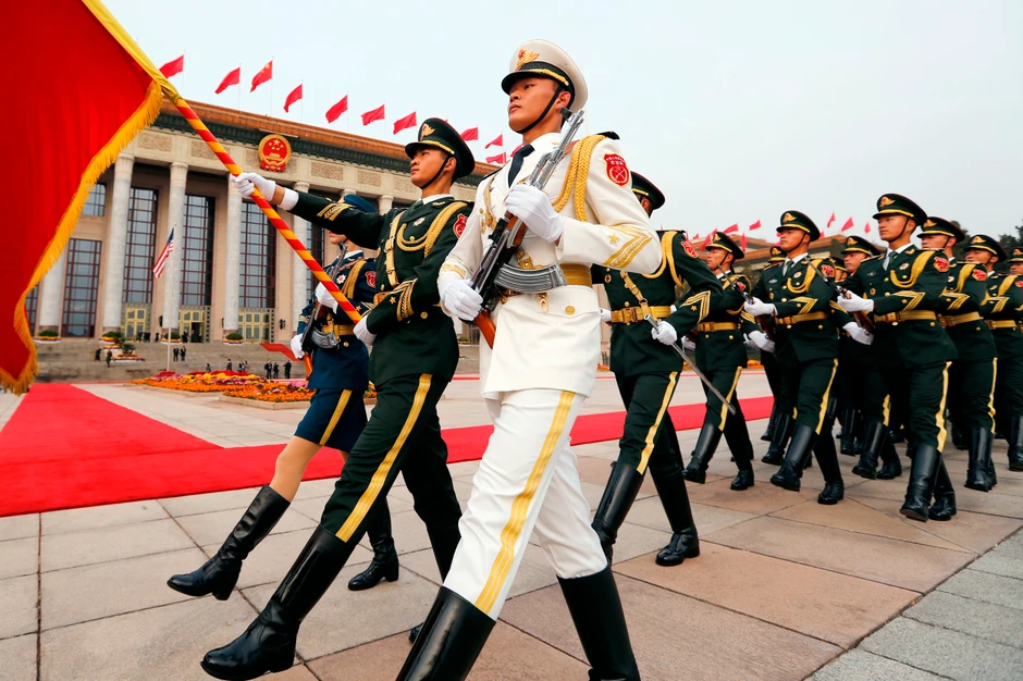 Počasna garda u Pekingu uoči dolaska Donalda Trampa 9. novembra 2017.