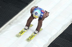 Norweskie media pospieszyły się z odebraniem rekordu Kamilowi Stochowi