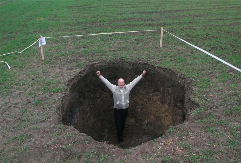 Kto zrobił tę dziurę? UFO pod Zamościem?!