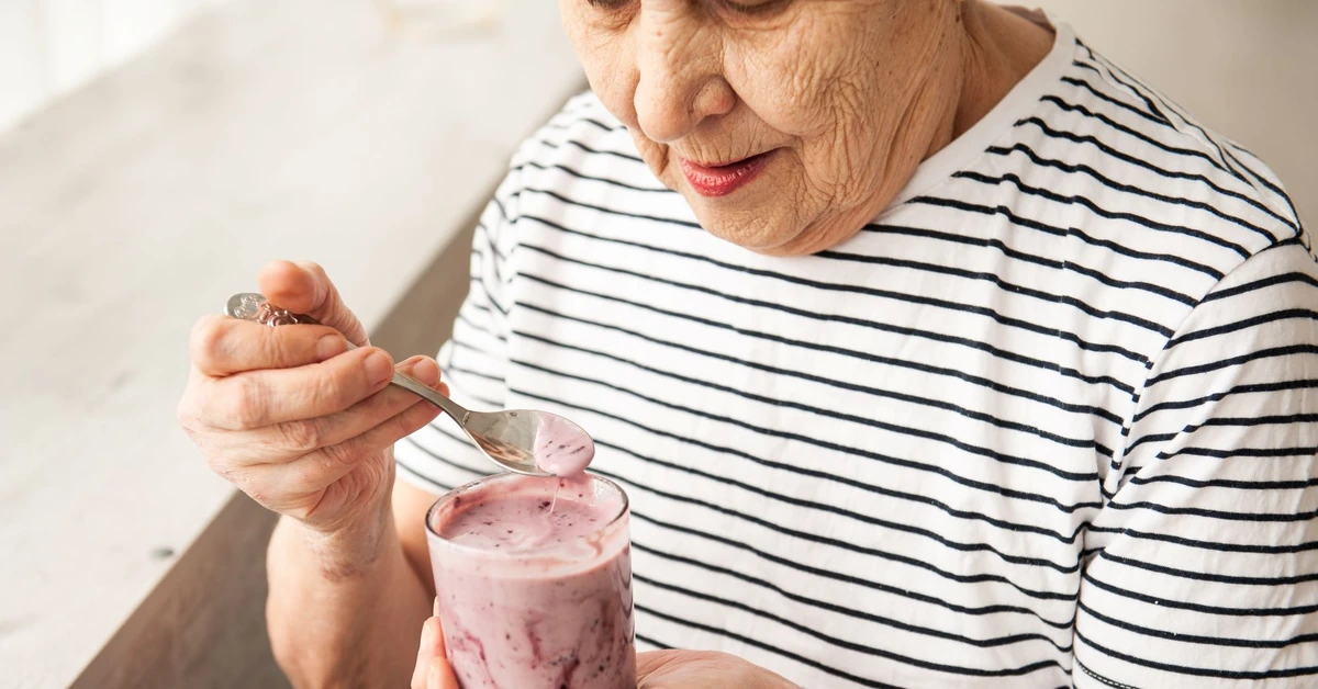 Seniorzy powinni jeść codziennie. Dba o stawy, oczyszcza jelita, wzmacnia odporność i usuwa toksyny z organizmu