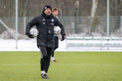 Kosta Runjaic: Pojedynek z Vukovicem jest ciekawy dla dziennikarzy