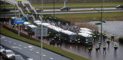 Kibice Legii pod eskortą. Policja w stanie gotowości