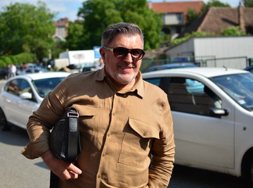 Popularni folker (68) je OD OVE PESME ZGRNUO MILIONE: "Prodata u 850.000 tiraža, od toga sam kupio stan i auto"