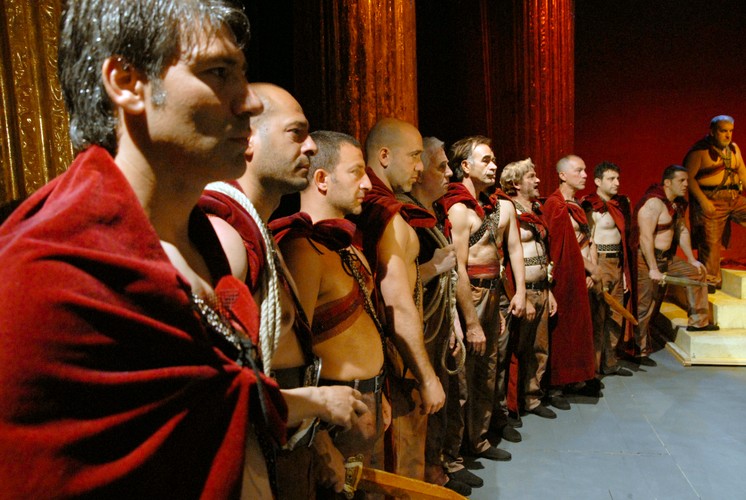 'Cezar musi umrzeć'