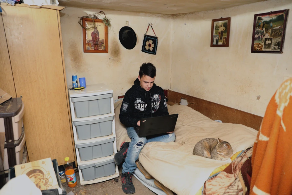 Luka je morao da napusti školu za kuvare, ali vanredno polaže ispite