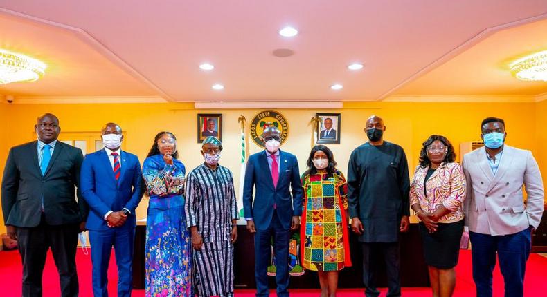 Babajide Sanwo-Olu and the newly inaugurated committee members [Twitter/jidesanwoolu]